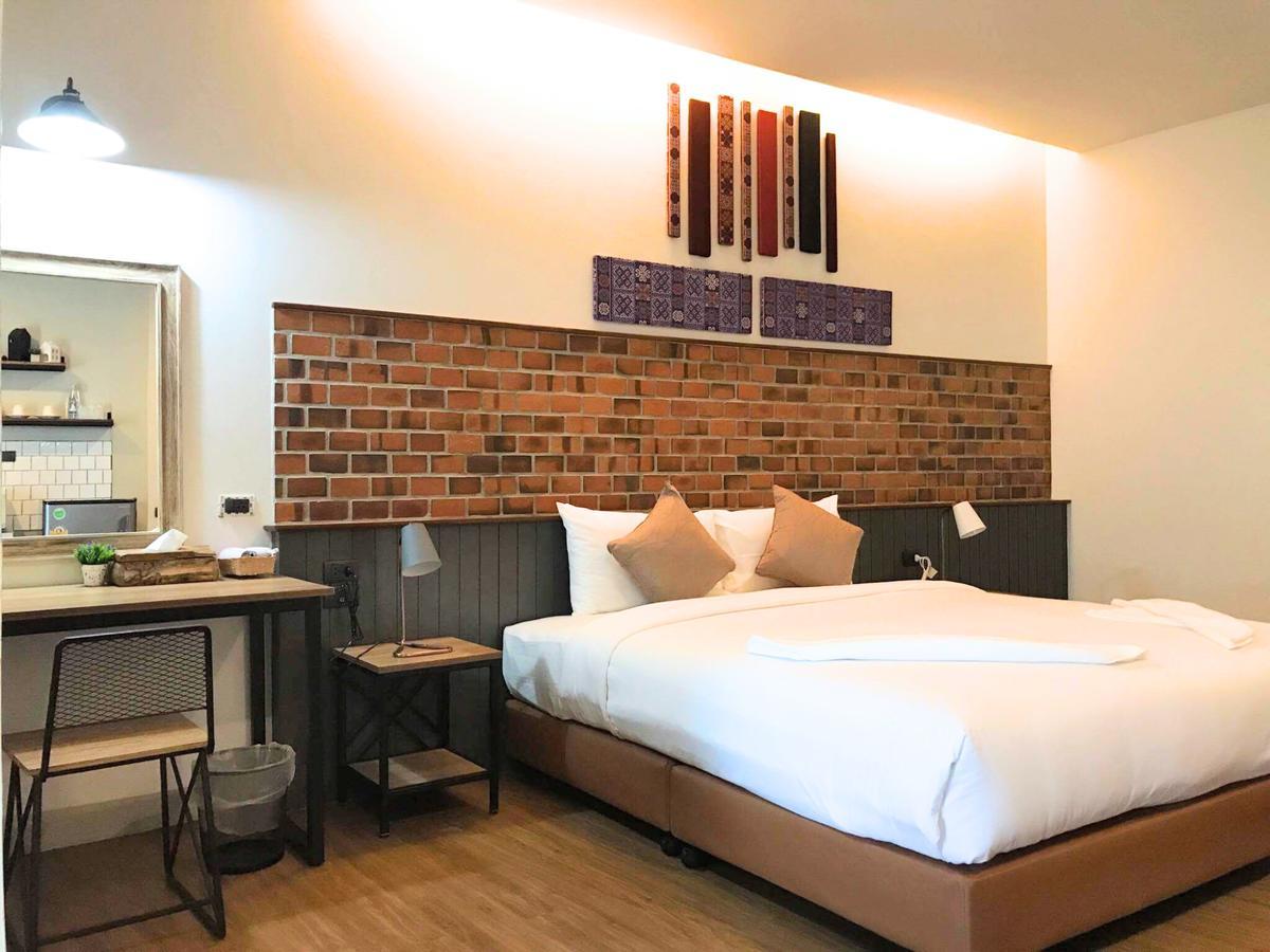 The Old City Wall Inn Chiang Mai Exterior foto